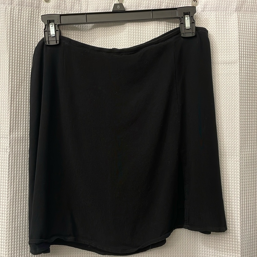 Aritizia mini skirt